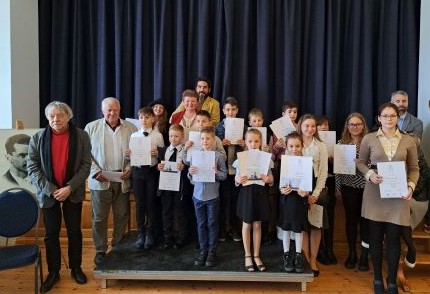 csoportkep versmondo resized